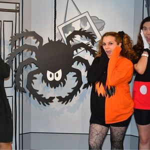 Meet your Posher, Alicia